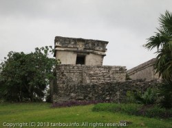 降臨する神の神殿