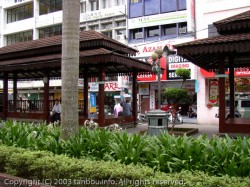 コタ・バル市内の休憩所