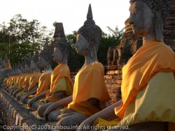 ワット・ヤイ・チャイ・モンコン