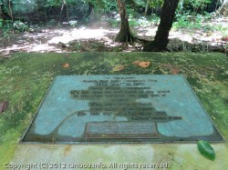 アンテロープ号記念碑